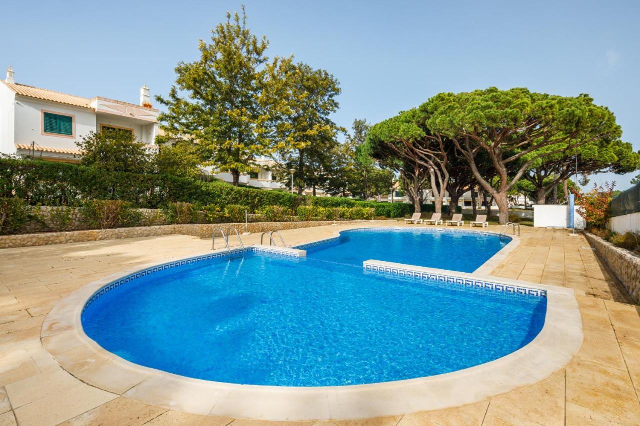 Falesia Beach Villa By The Portuguese Butler Olhos de Agua  Exteriér fotografie